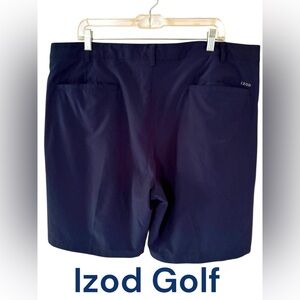 Izod-GOLF SWINGFLEX STRETCH/STRAIGHT FIT SHORTS. 38 waist. Midnight blue. GUC!